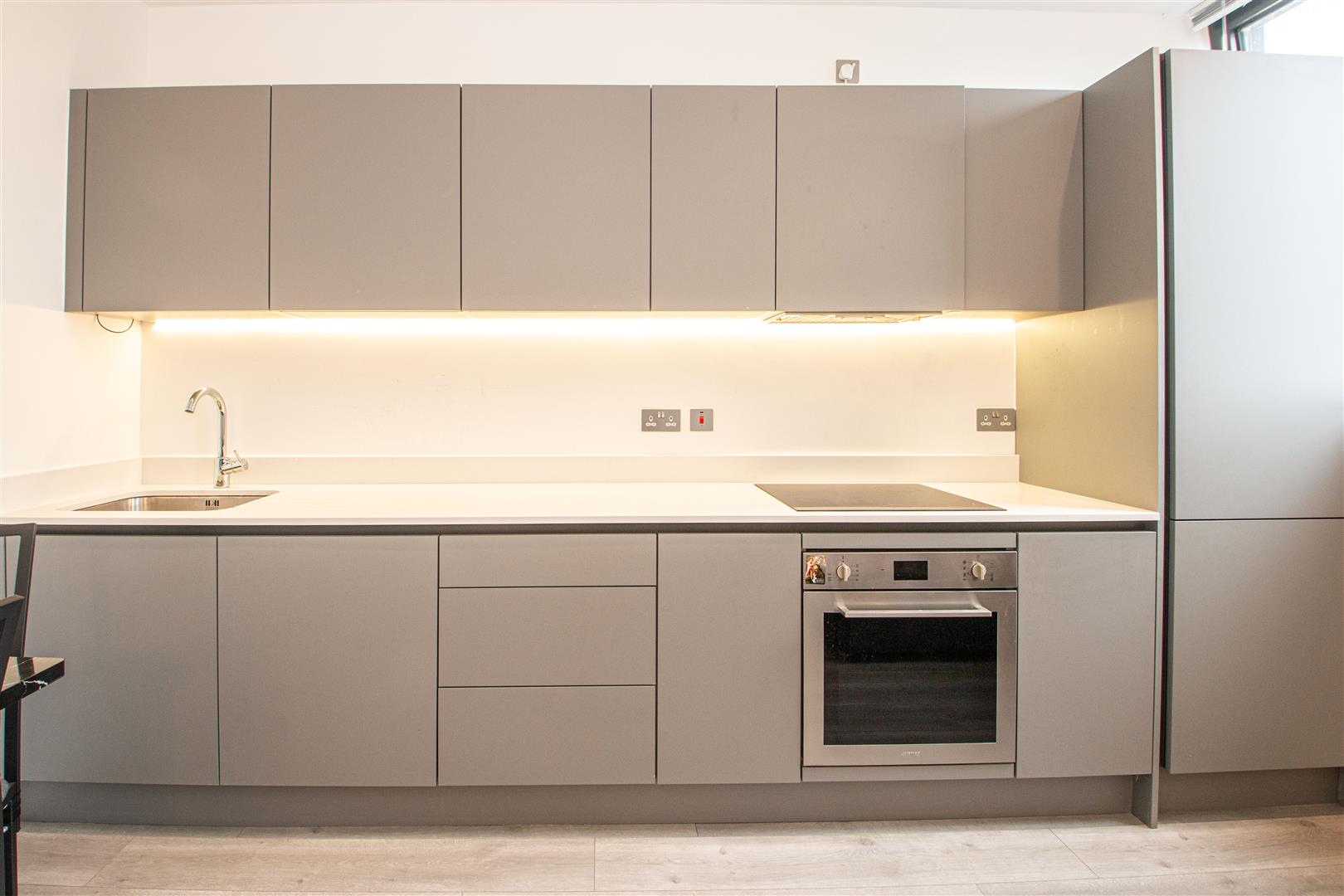 1 bed property in 17 Capital Drive, Milton Keynes